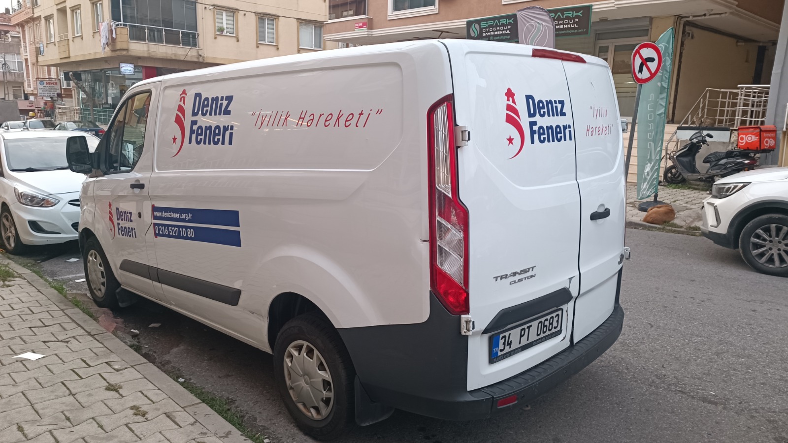 Araç Giydirme ve Reklam Kaplamaları